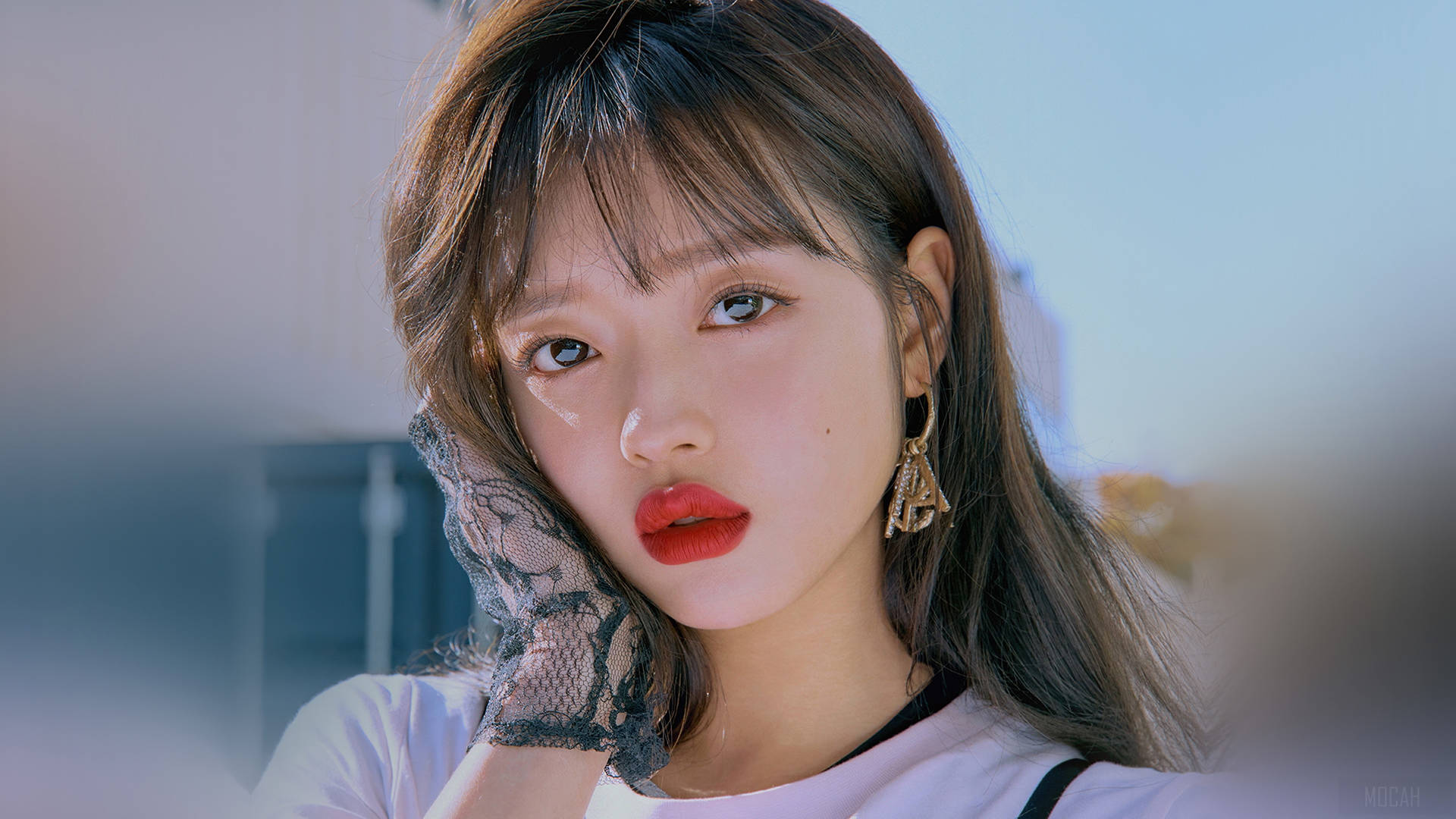 Elegance Redefined - Oh My Girl's Yooa In Red Lips Background