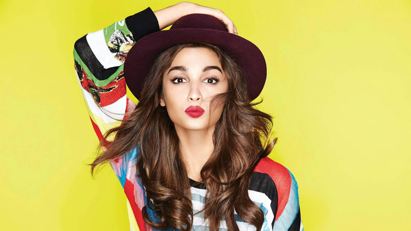 Elegant Alia Bhatt In High Definition Background