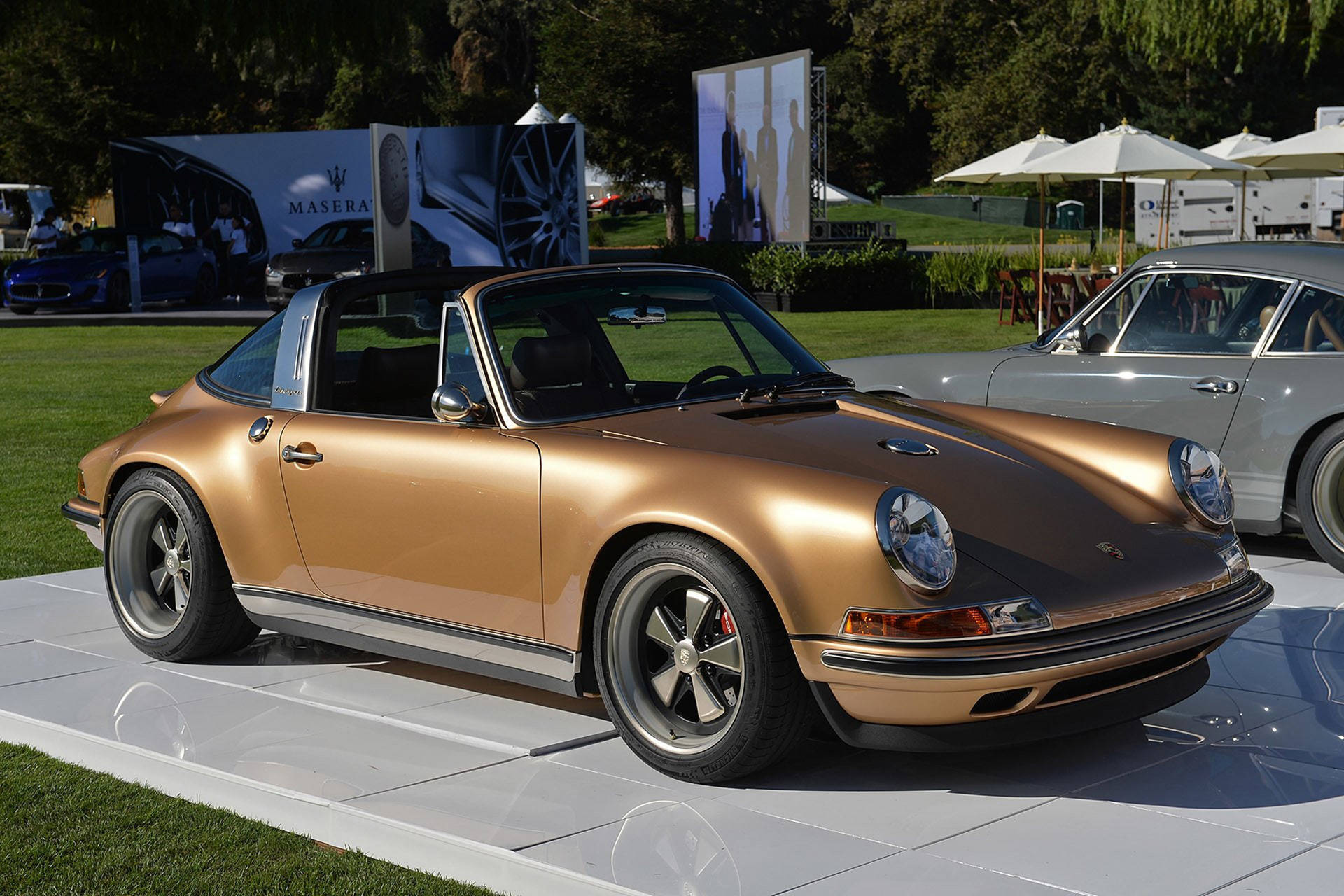 Elegant And Vintage, The Brown Singer Porsche 911 Targa Background