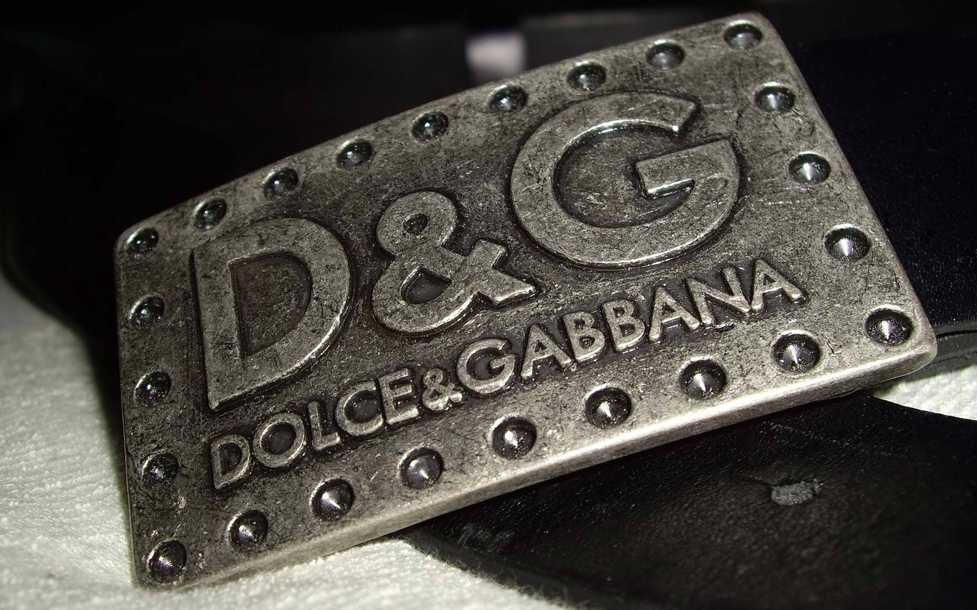 Elegant Black Dolce & Gabbana Belt Background