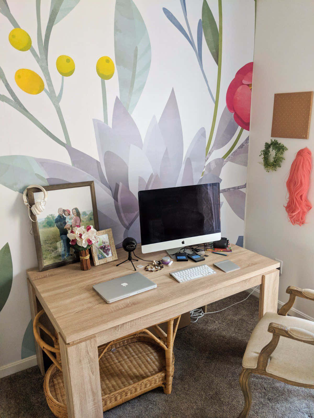 Elegant Home Office Space With Natural Light Background