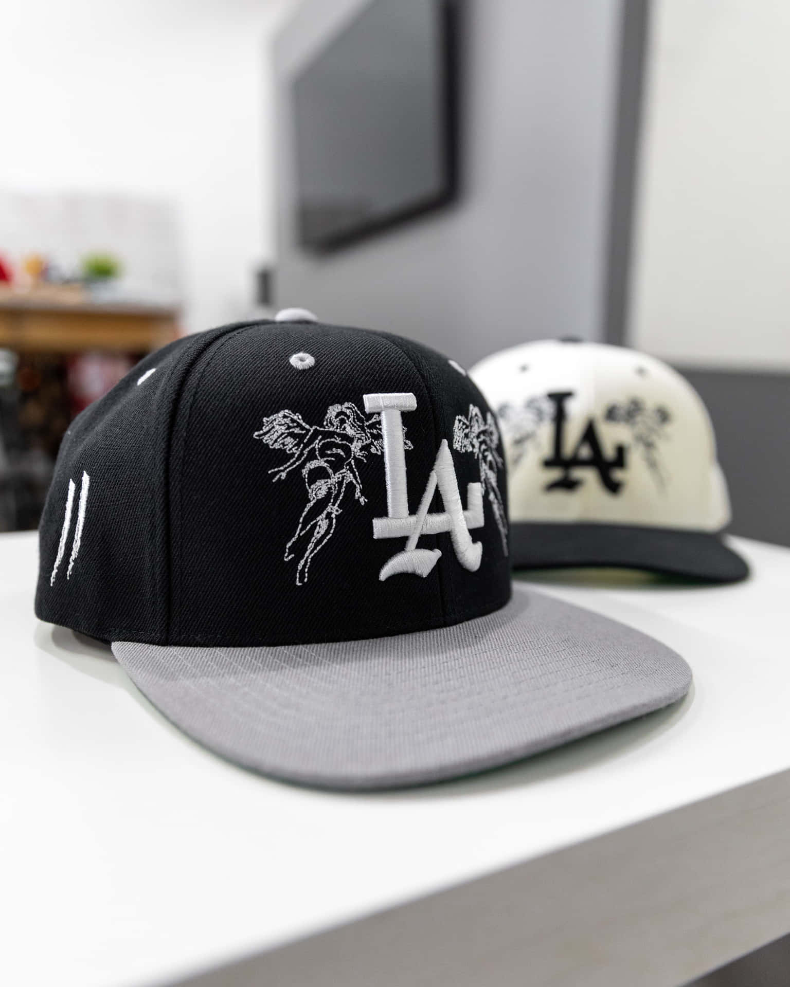 Elegant Lady Wearing A Stylish Hat Outdoors Background