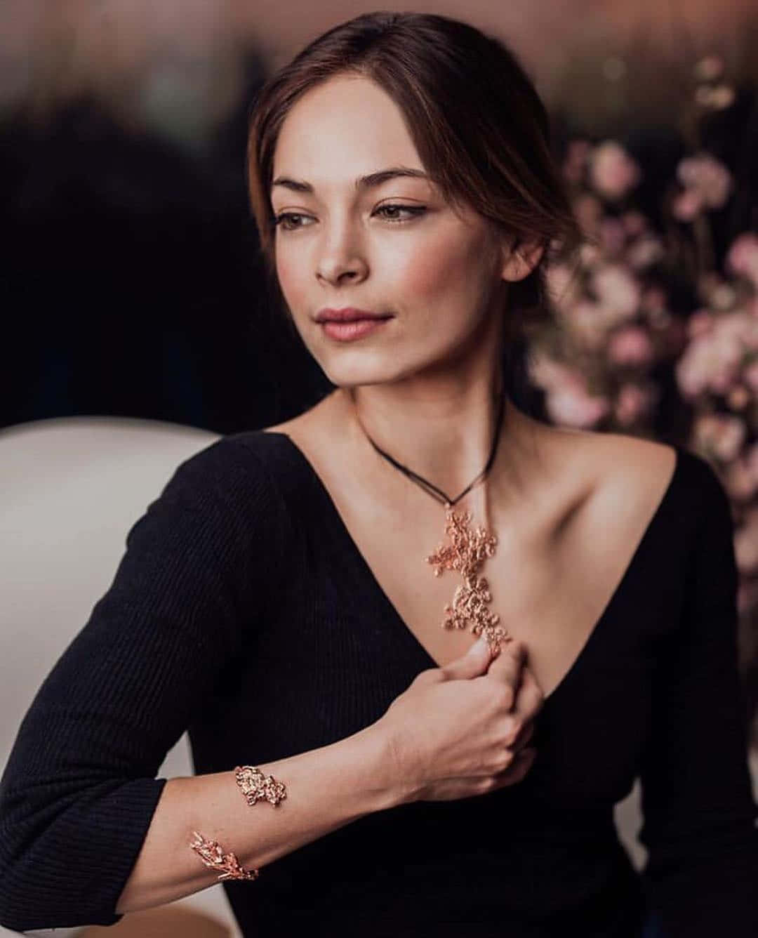 Elegant Portrait Kristin Kreuk