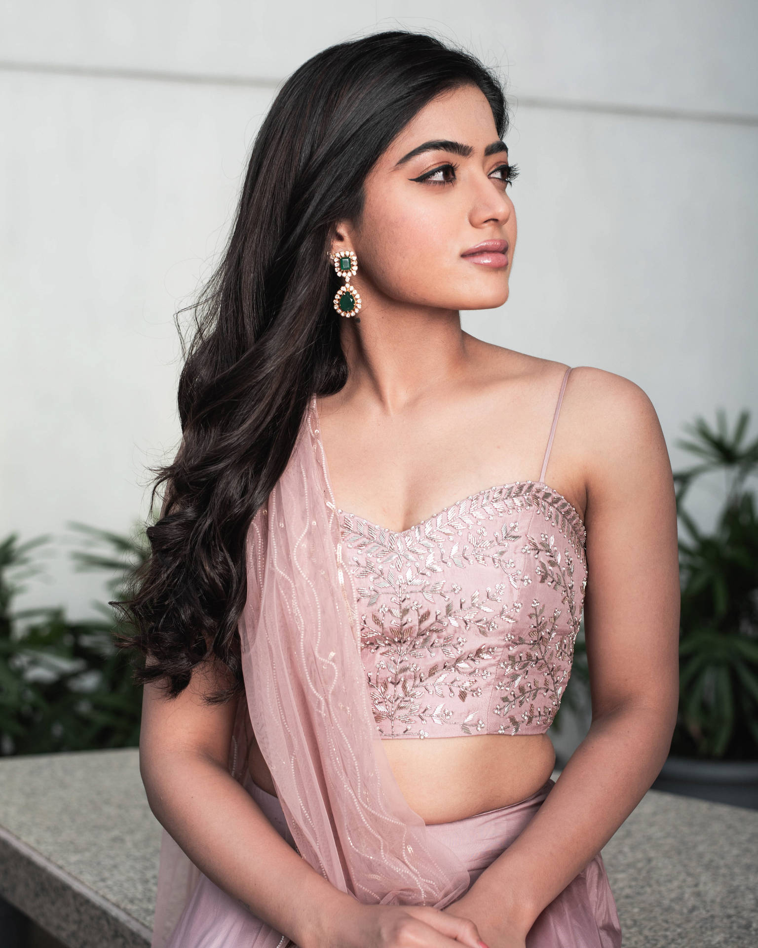 Elegant Rashmika Mandanna In Pink Dress - High Definition Background