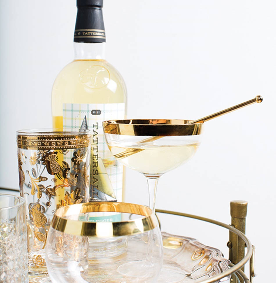 Elegant Tattersall Dry Vodka Martini On The Bar Table Background