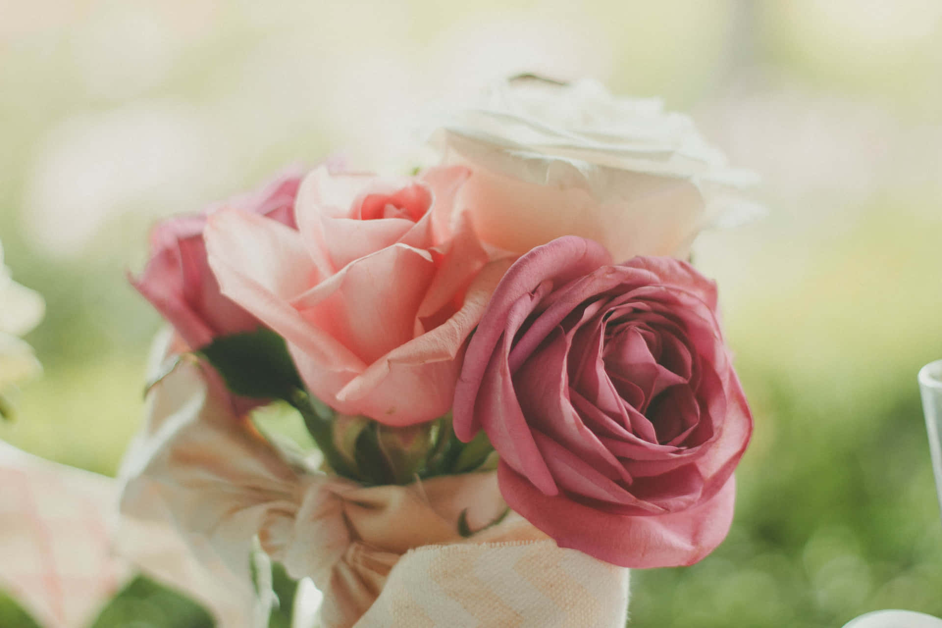 Elegant Wedding Roses Bouquet Background