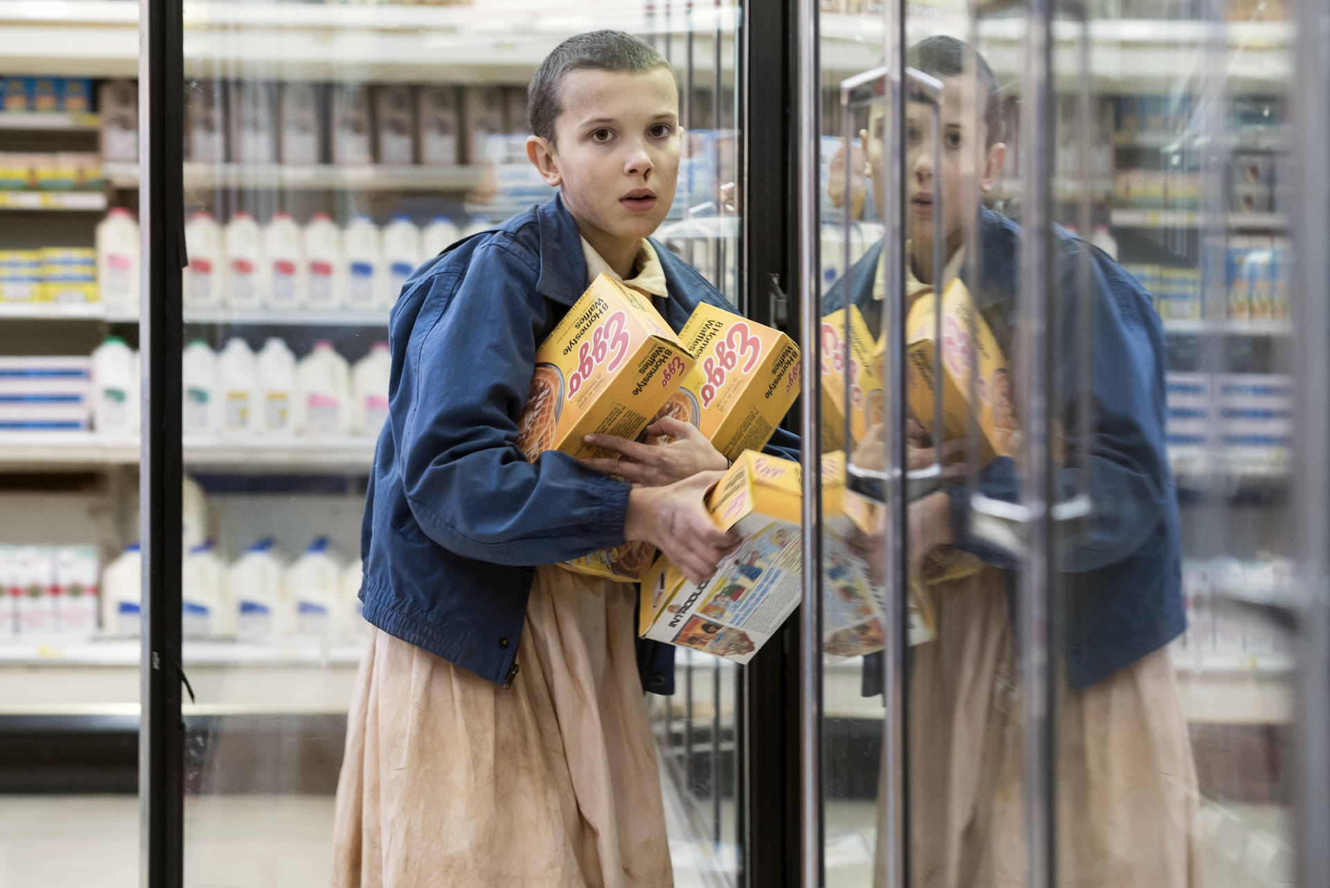 Eleven With Eggo Stranger Things 4k Background