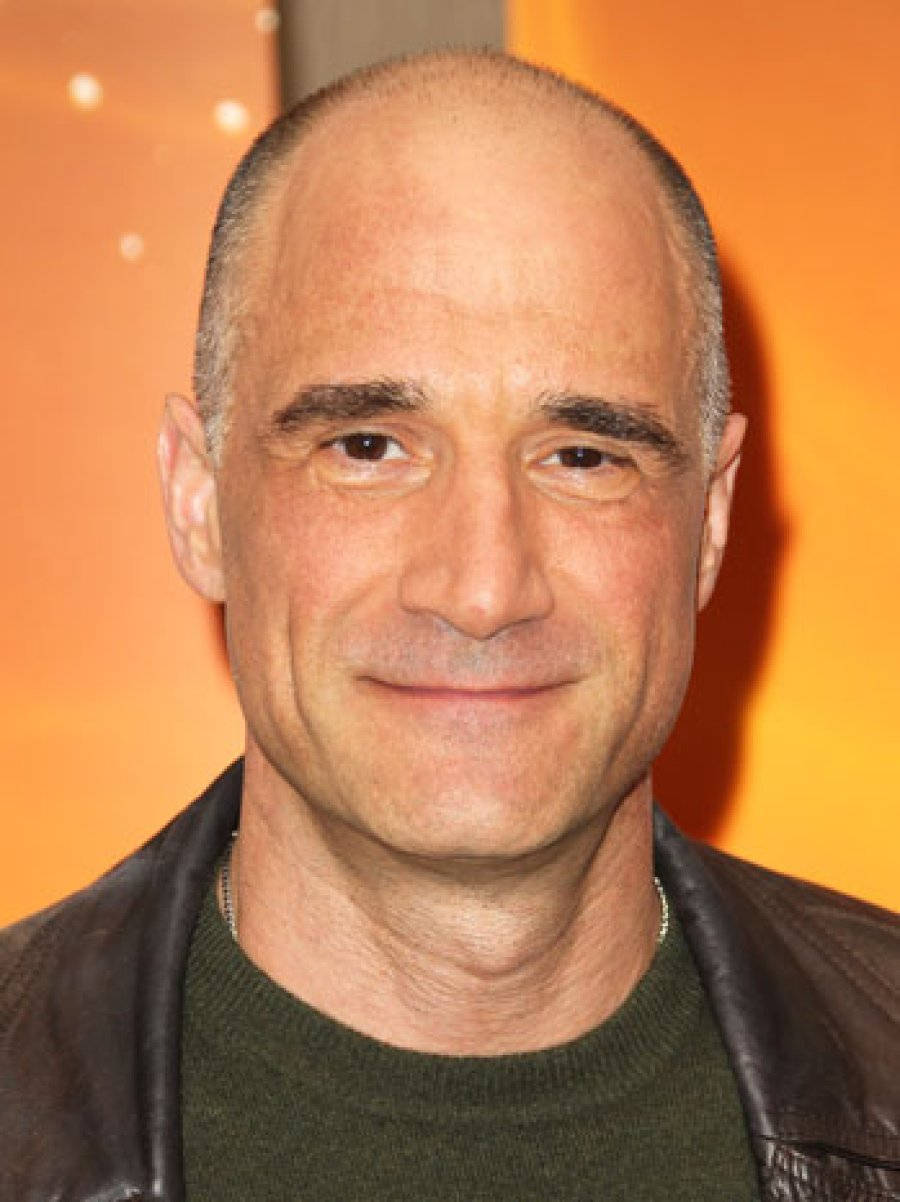 Elias Koteas On Orange