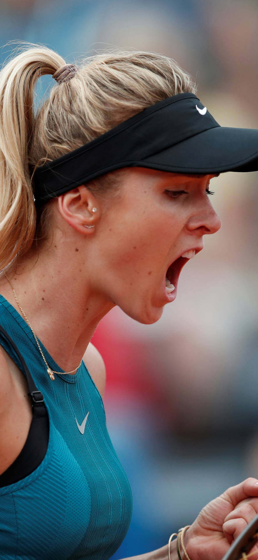 Elina Svitolina’s Side Profile While Shouting Background