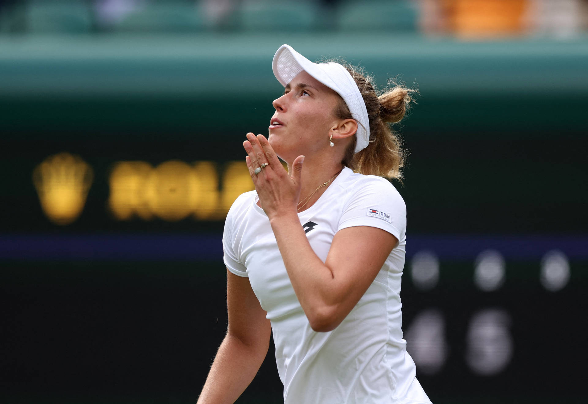 Elise Mertens Looking Up