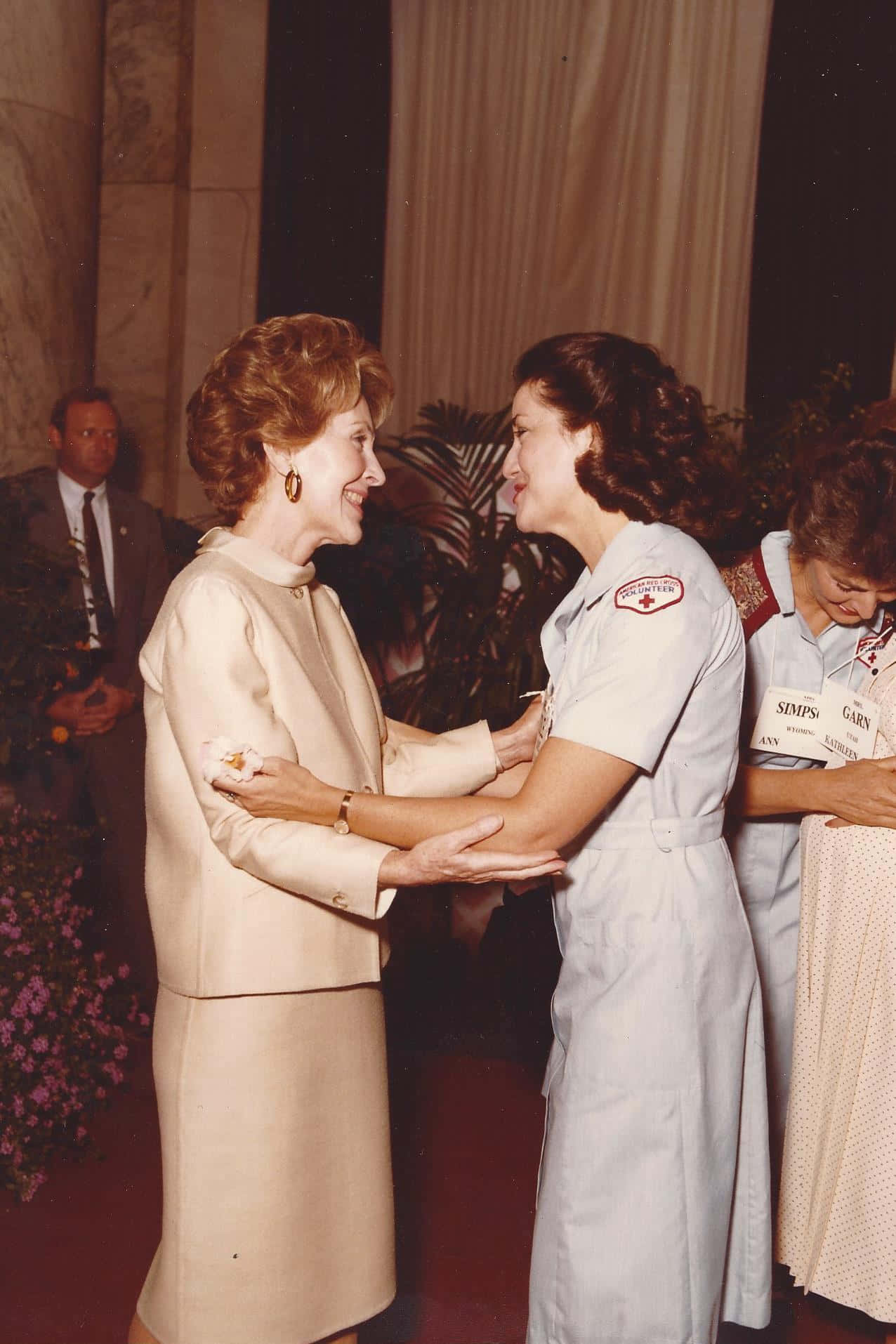 Elizabeth Dole And Nancy Reagan Background