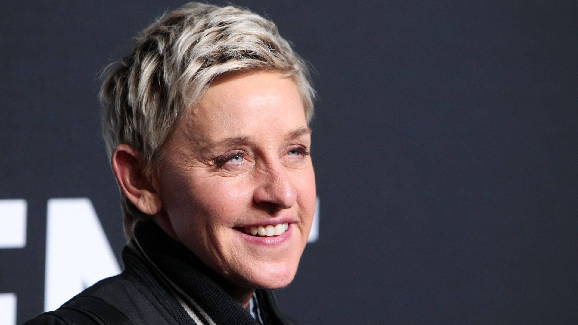 Ellen Degeneres Black Outfit Background