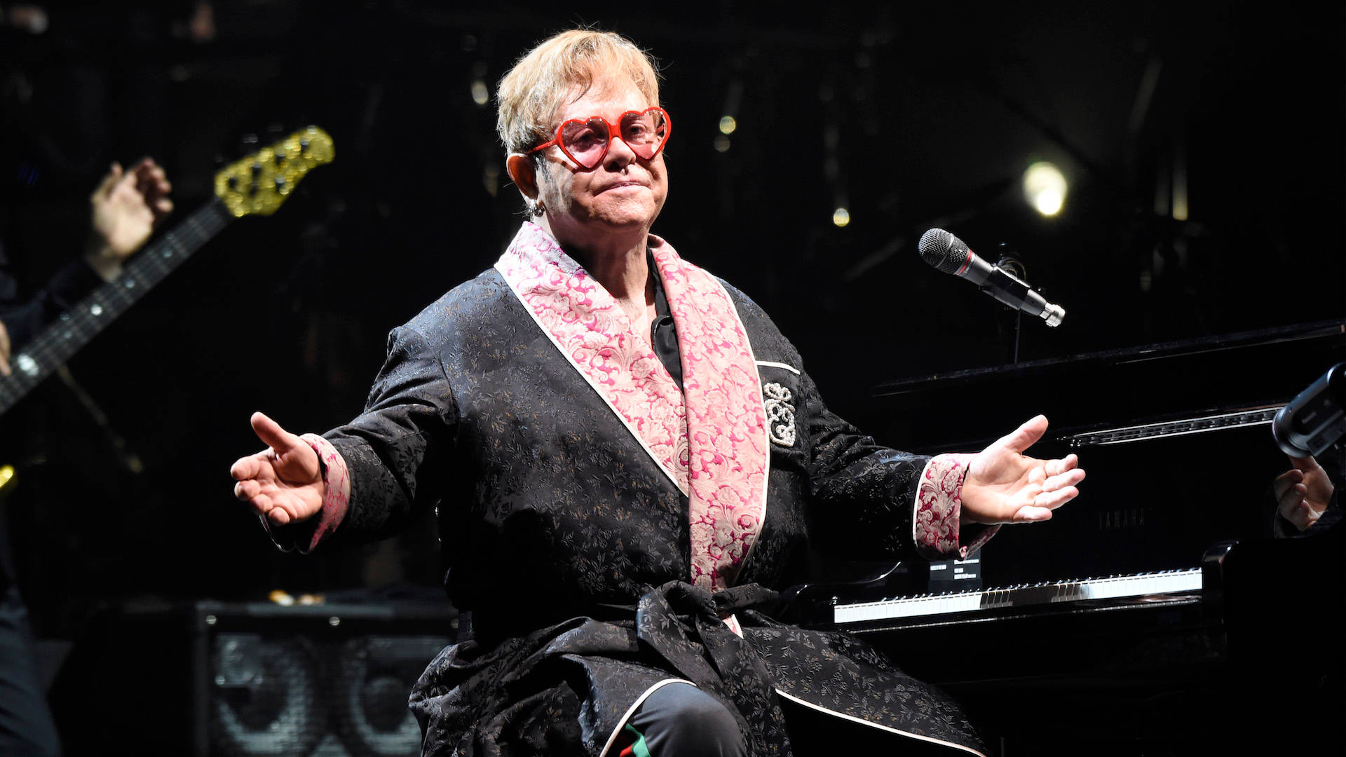 Elton Rocketman Plays Piano Background