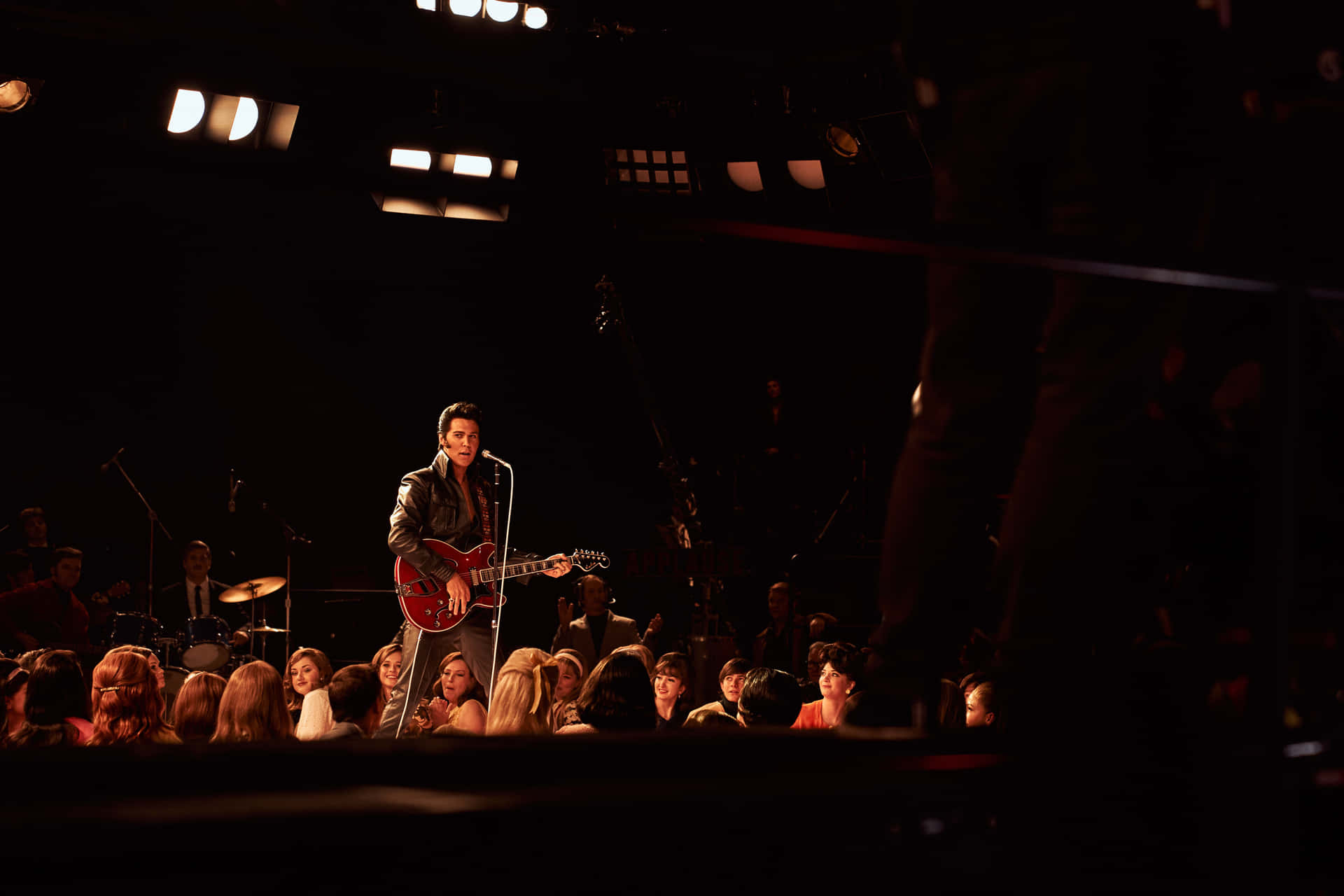 Elvis Presley Performs At The Cmt Awards Background