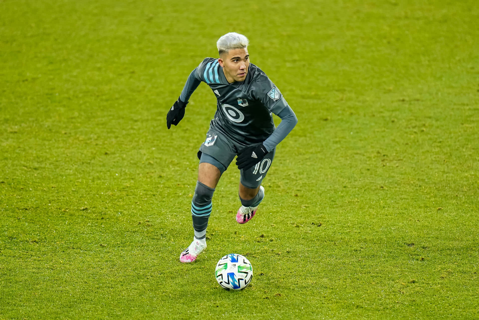 Emanuel Reynoso Football Player Minnesota United Fc Background