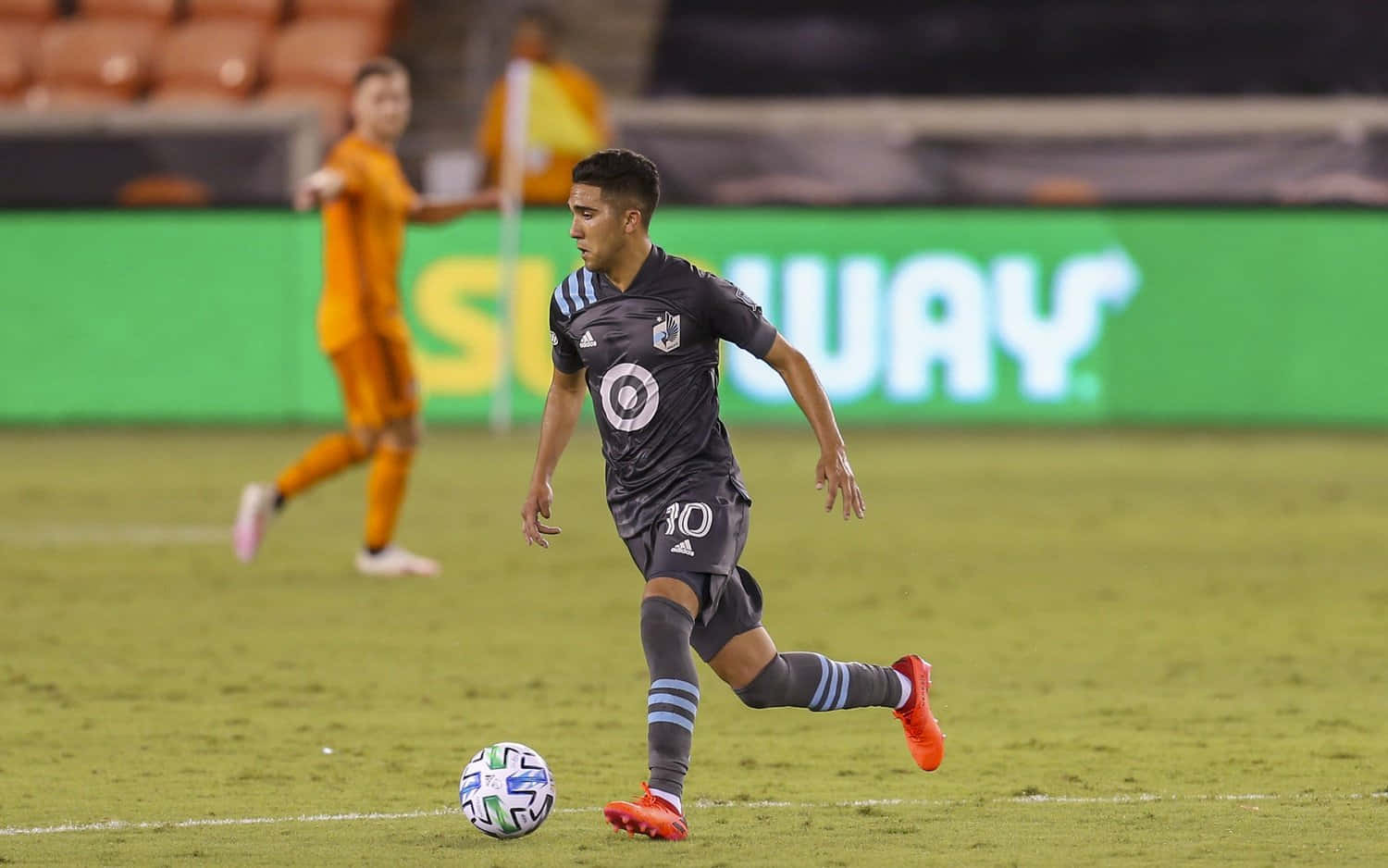 Emanuel Reynoso Minnesota United Fc Soccer Player Background