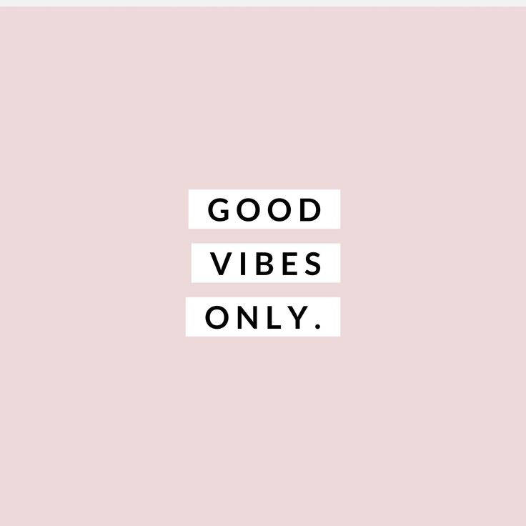 Embrace Simplicity With Good Vibes Only Background