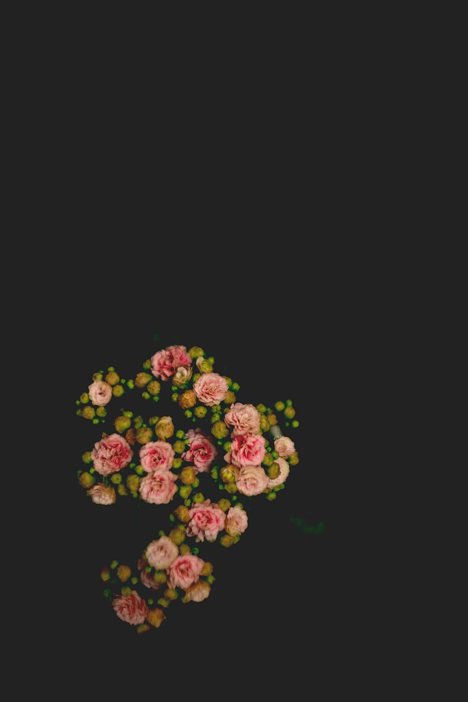 Embrace The Joy Of Spring With A Minimalist Aesthetic Background