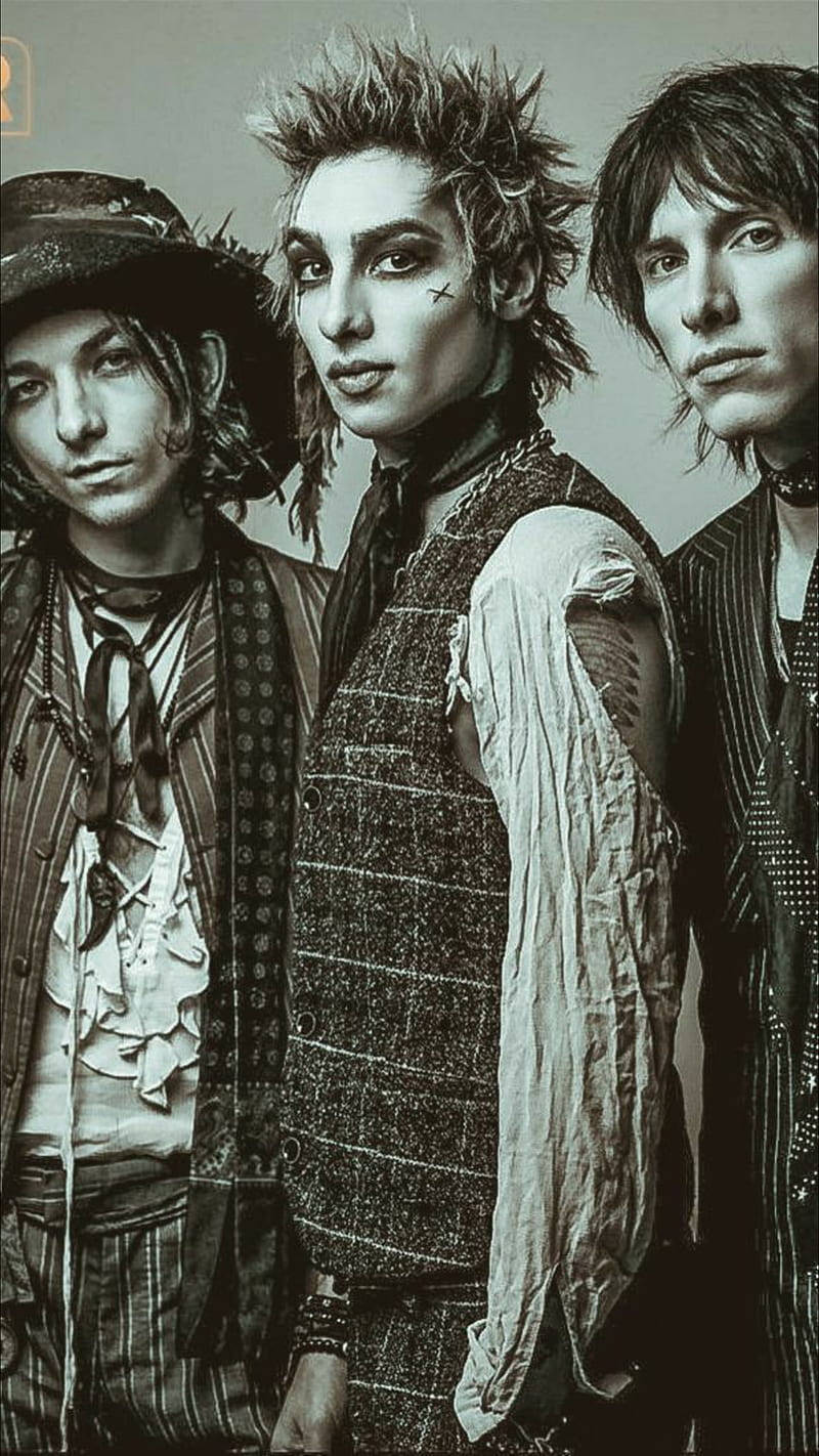 Emerson Barrett Palaye Royale Magazine Cover Background