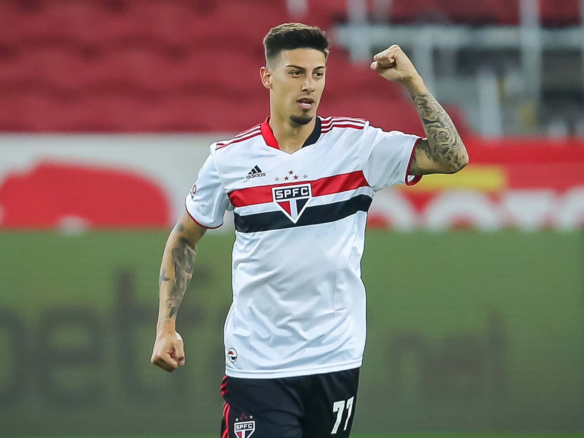 Emiliano Rigoni Sao Paulo F C Celebration Background