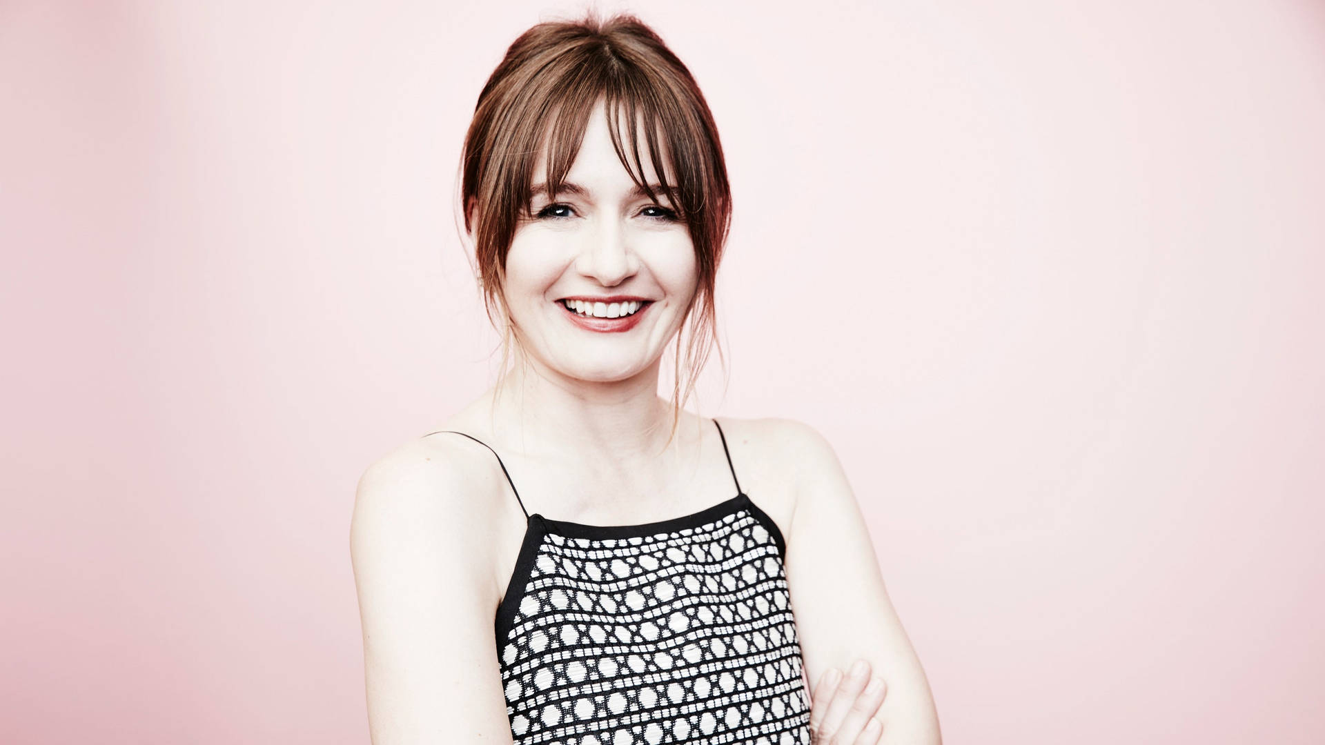 Emily Mortimer Sleeveless