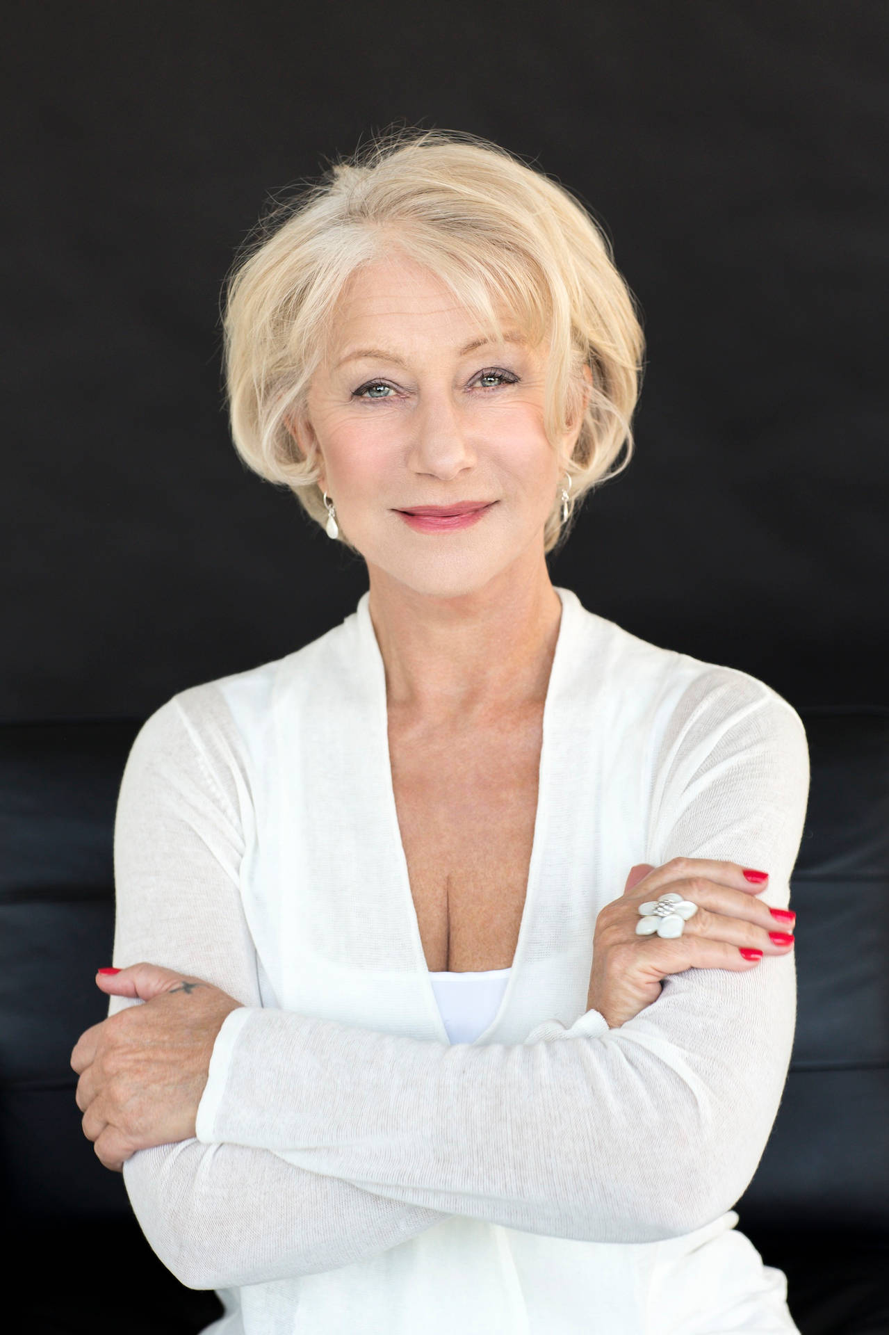 Eminent English Actor Helen Mirren Background