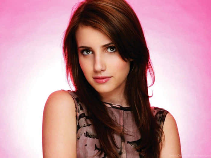 Emma Roberts Pretty Teen Girl Background