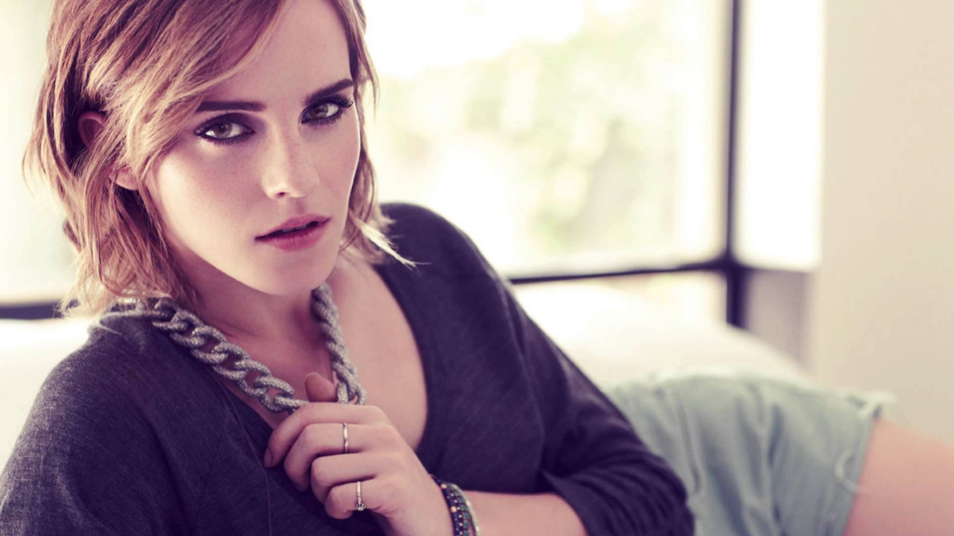 Emma Watson Radiates Effortless Beauty. Background