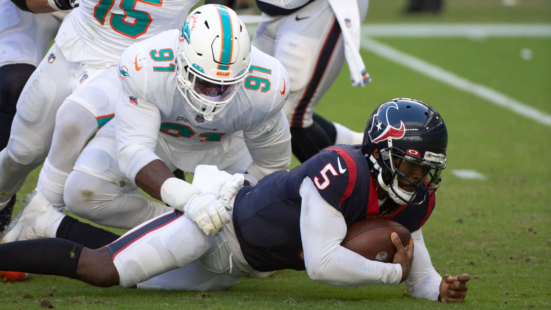 Emmanuel Ogbah Football Defensive American Background