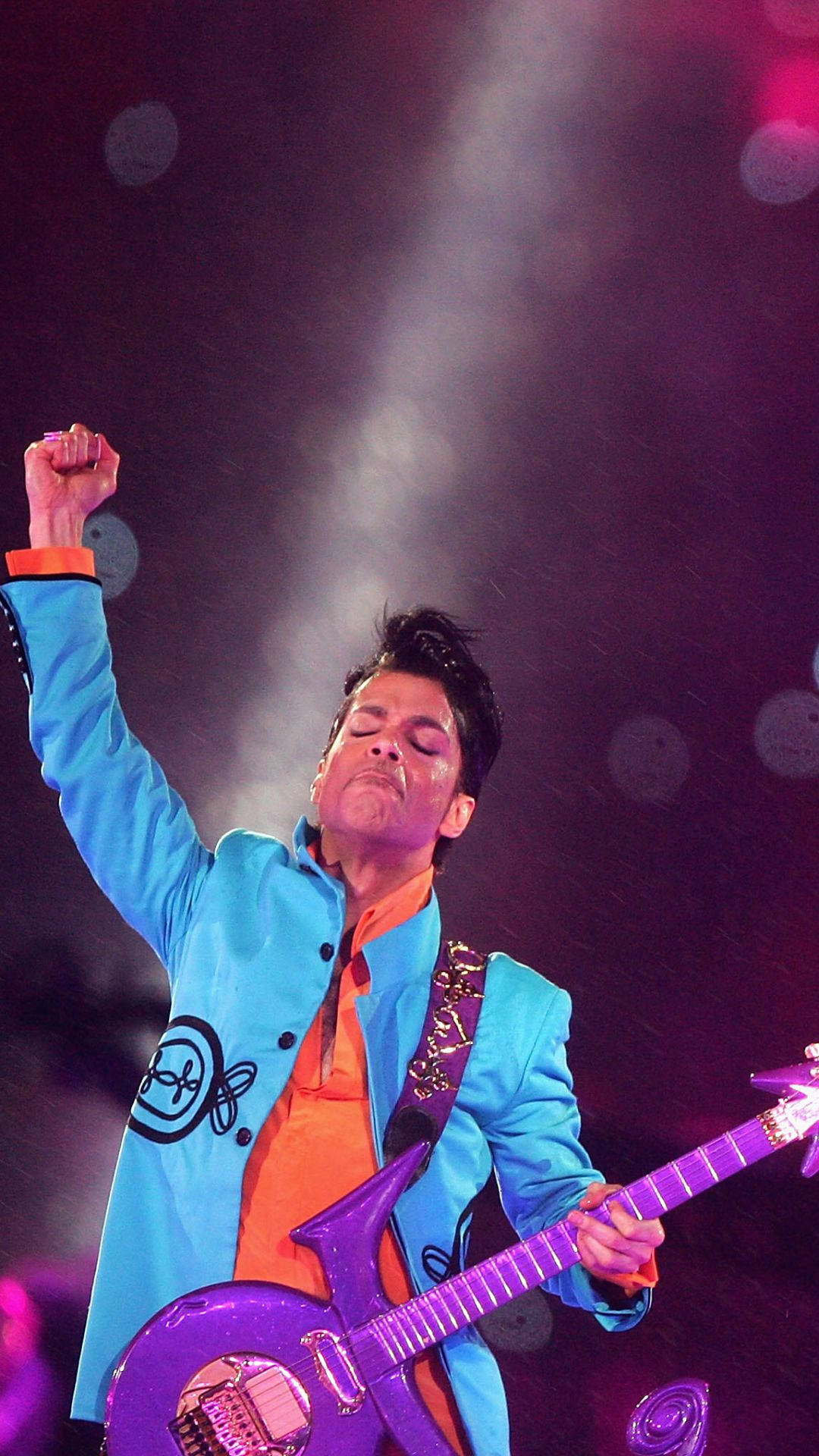 Emotional Prince At Concert Background