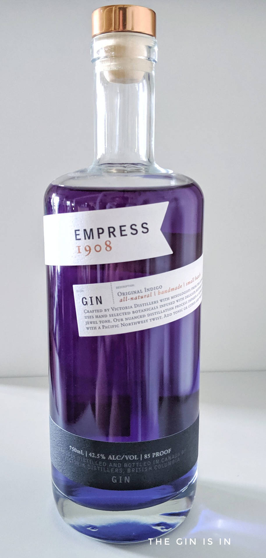 Empress 1908 The Gin Is In Background