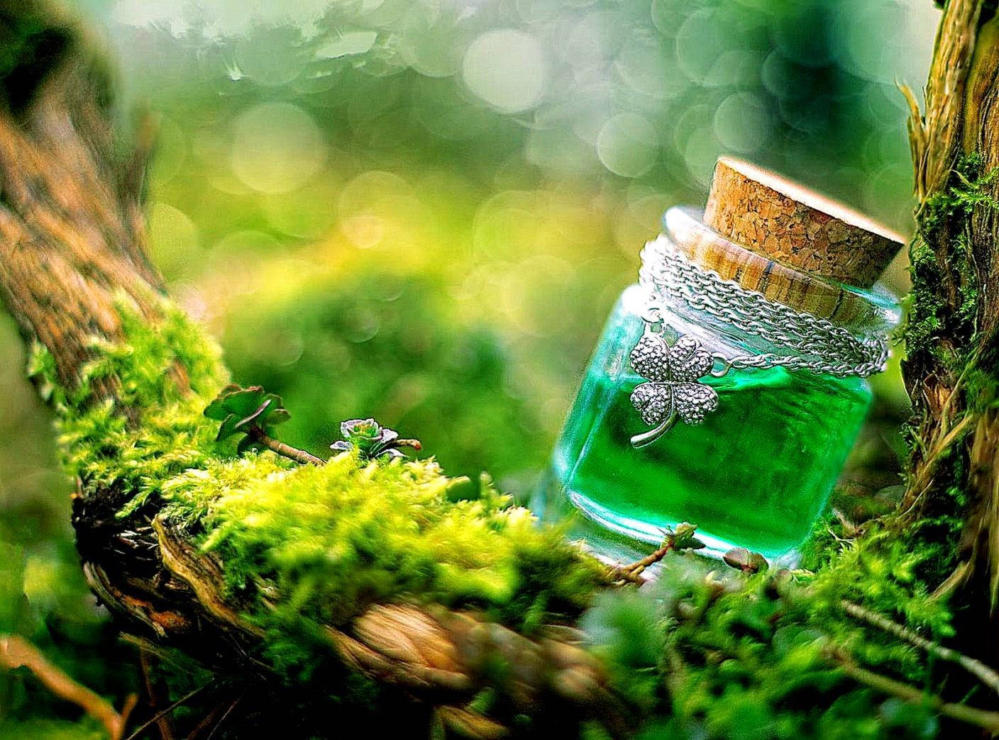 Enchanting Four-leaf Clover Potion On Full Hd Computer Desktop Background