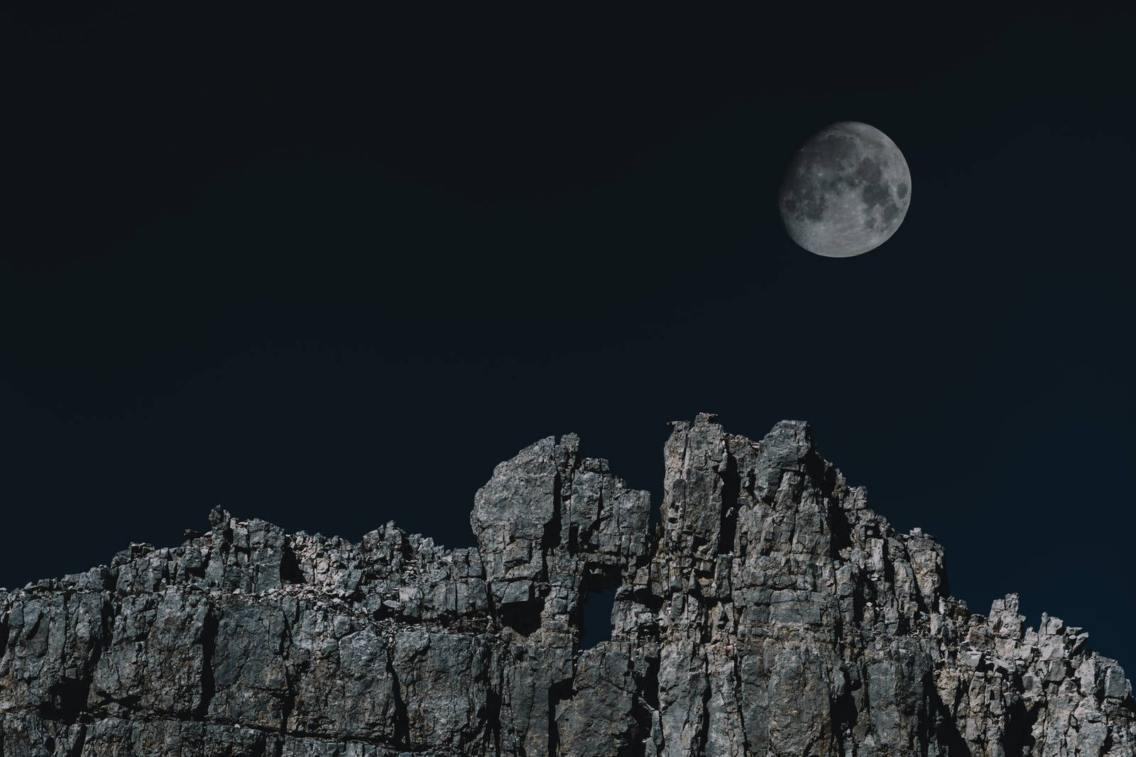 Enchanting Mountain And Moon Desktop