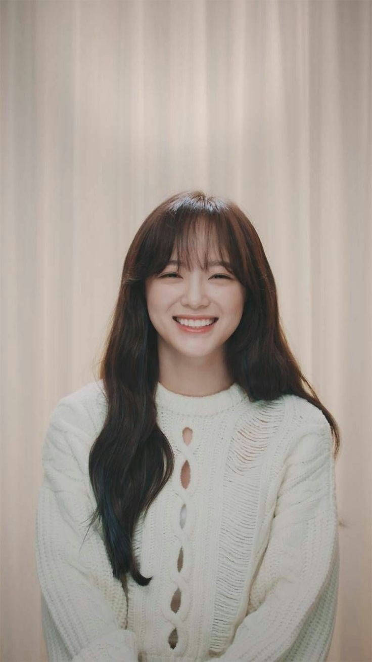 Enchanting Smile Of Kim Se Jeong Background