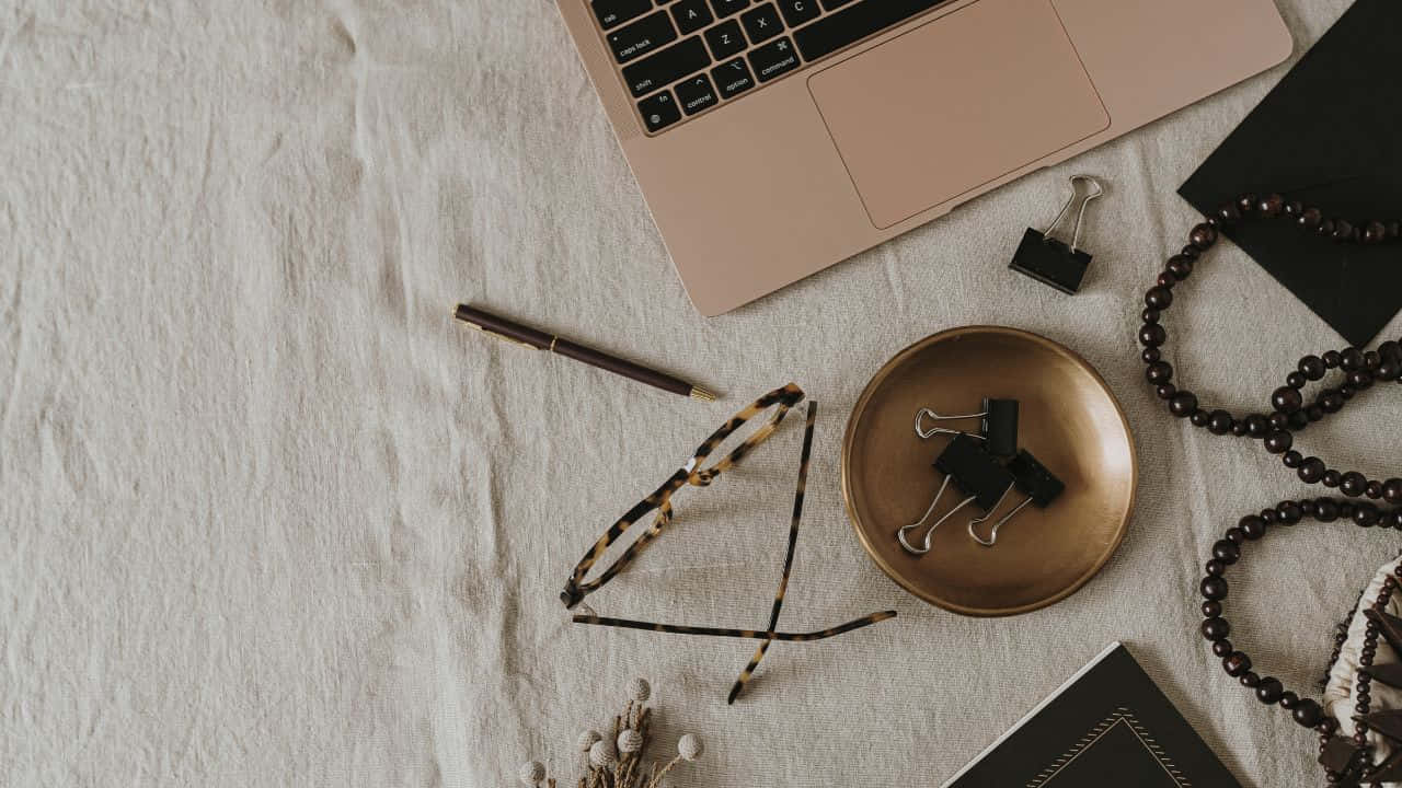 Enchanting Sunset Over A Serene Beach Background