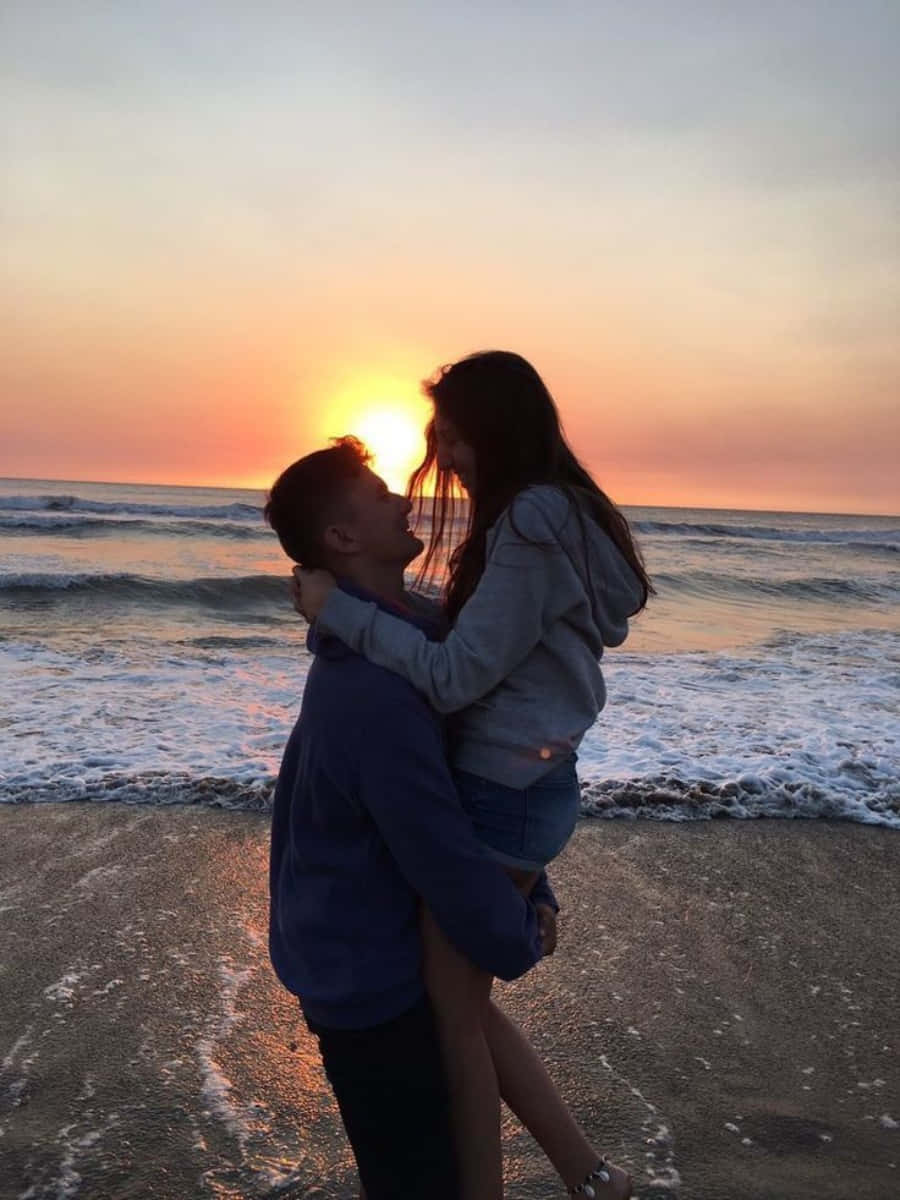 Endearing Moment Between Cute Boyfriend And Girlfriend Background