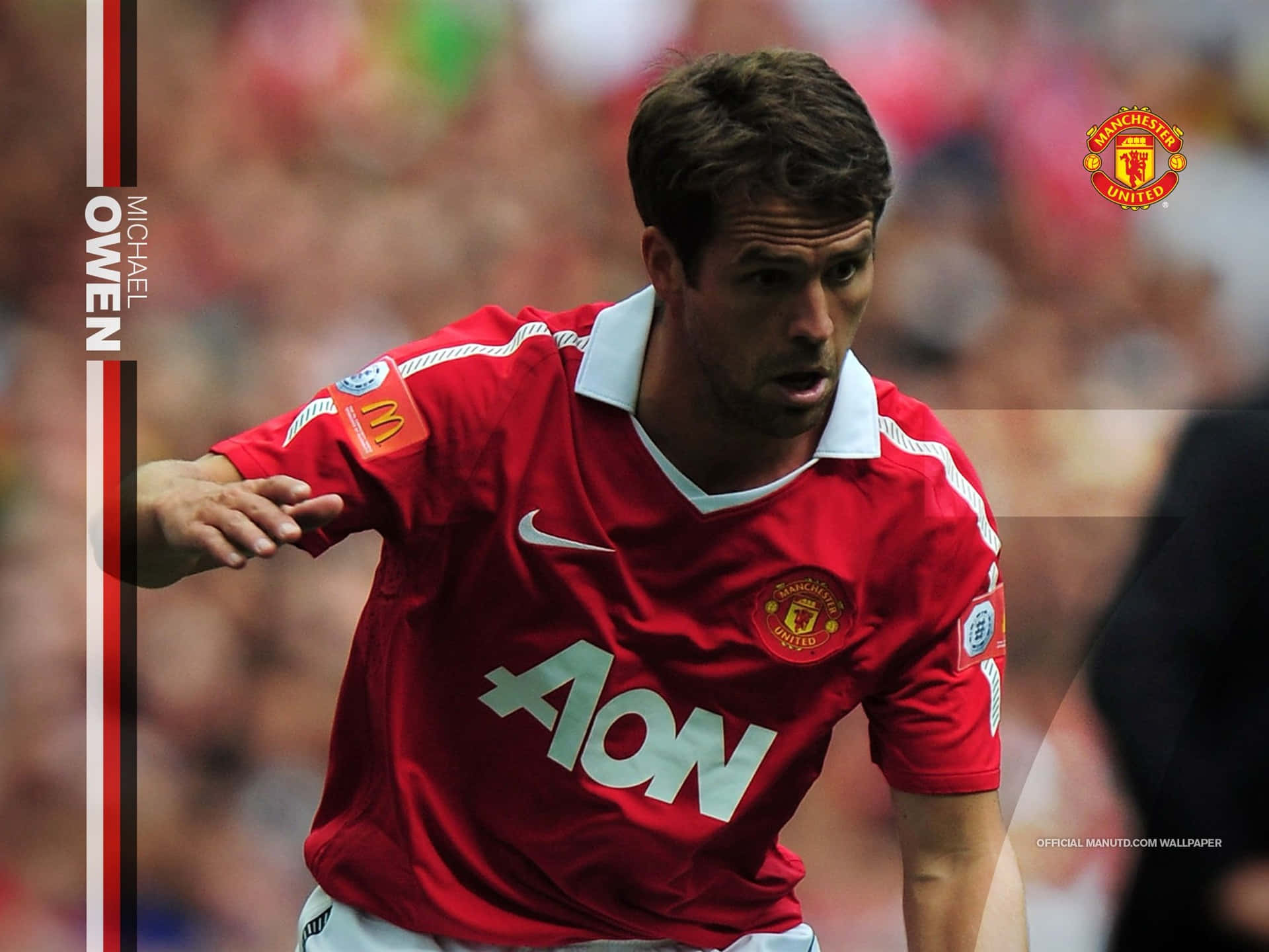 English Football Player Michael Owen Background