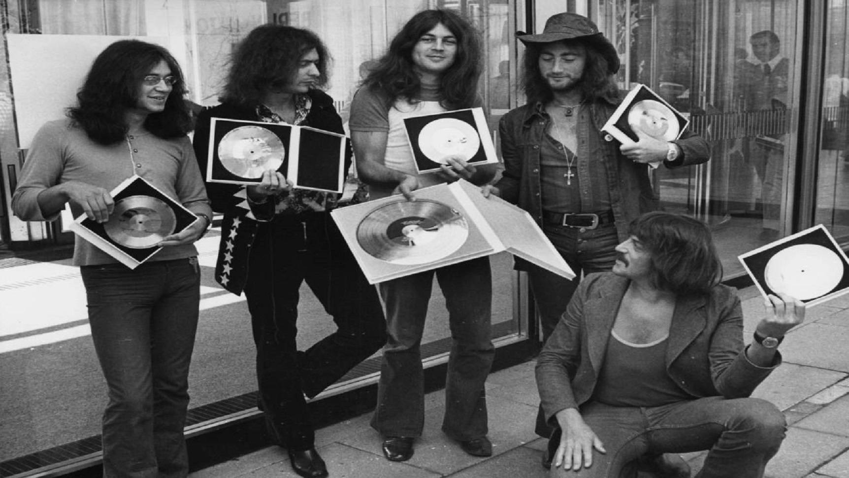 English Rock Band Deep Purple 1971 Black And White Photograph Background