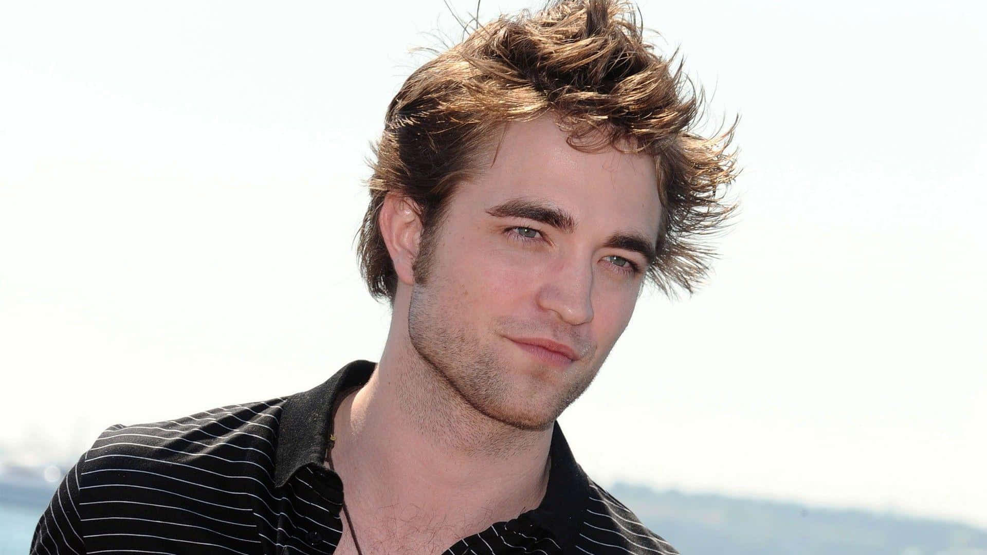 English White Man Actor Robert Pattinson