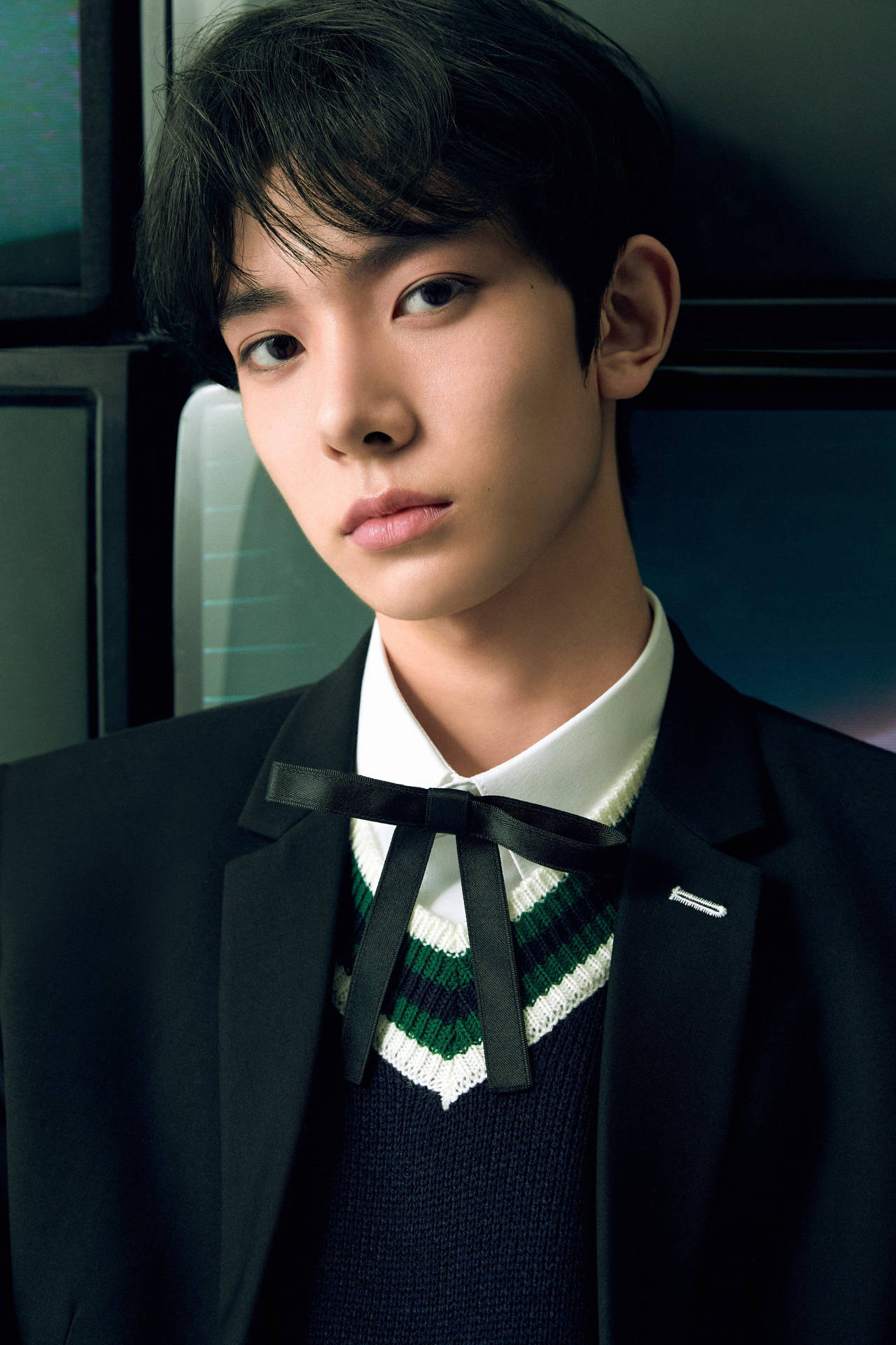 Enhypen Heeseung In School Uniform Phone Background