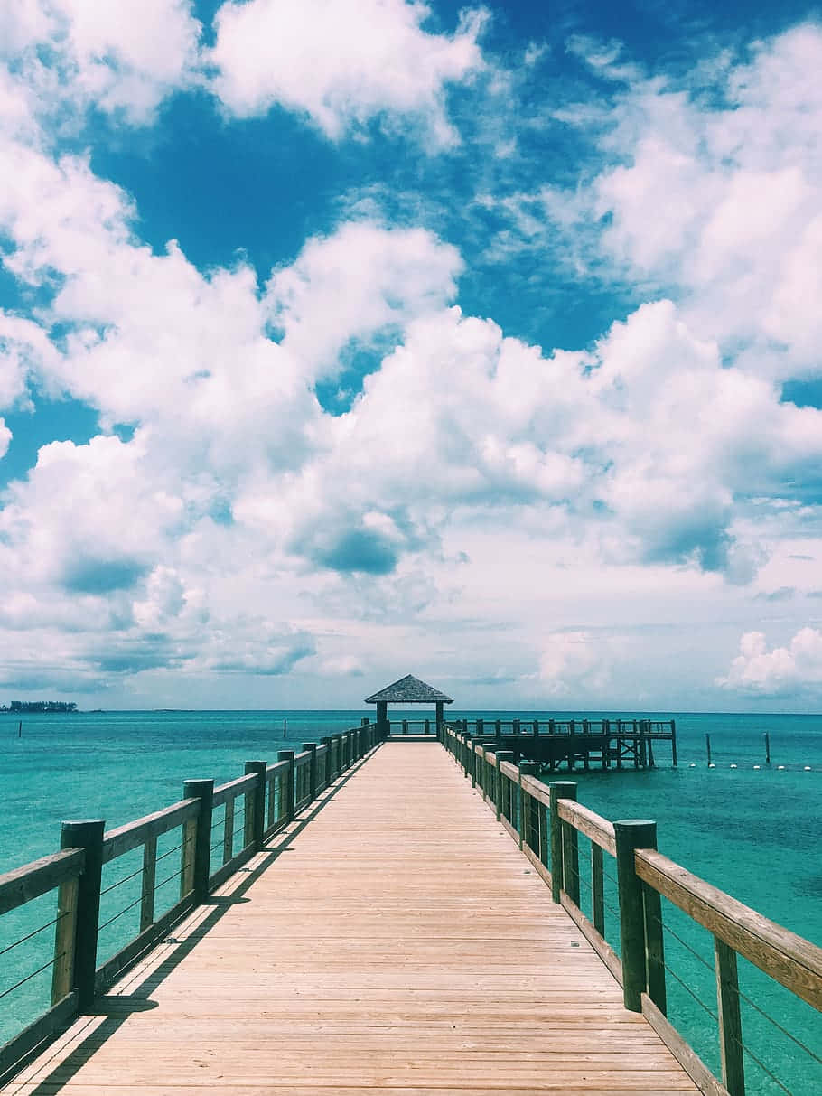 Enjoy A Relaxing Break While Using Your Iphone! Background