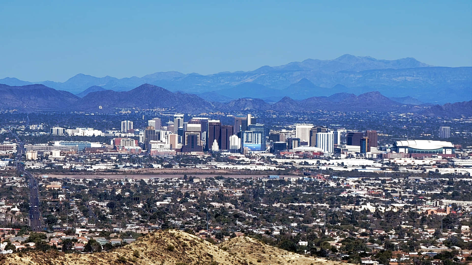 Enjoy Stunning Scenes Of The Sonoran Desert From Phoenix Arizona Background
