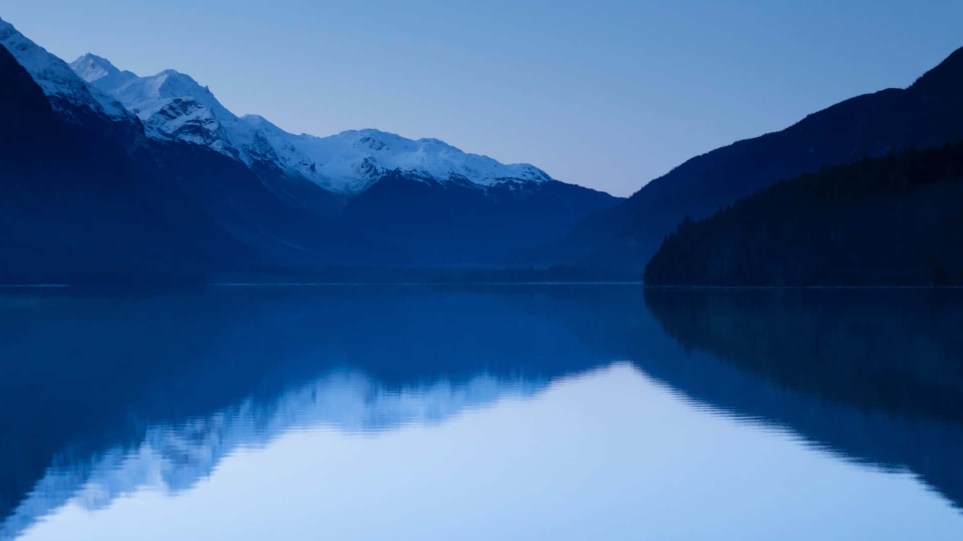 Enjoy The Beauty Of The Natural Landscape Background