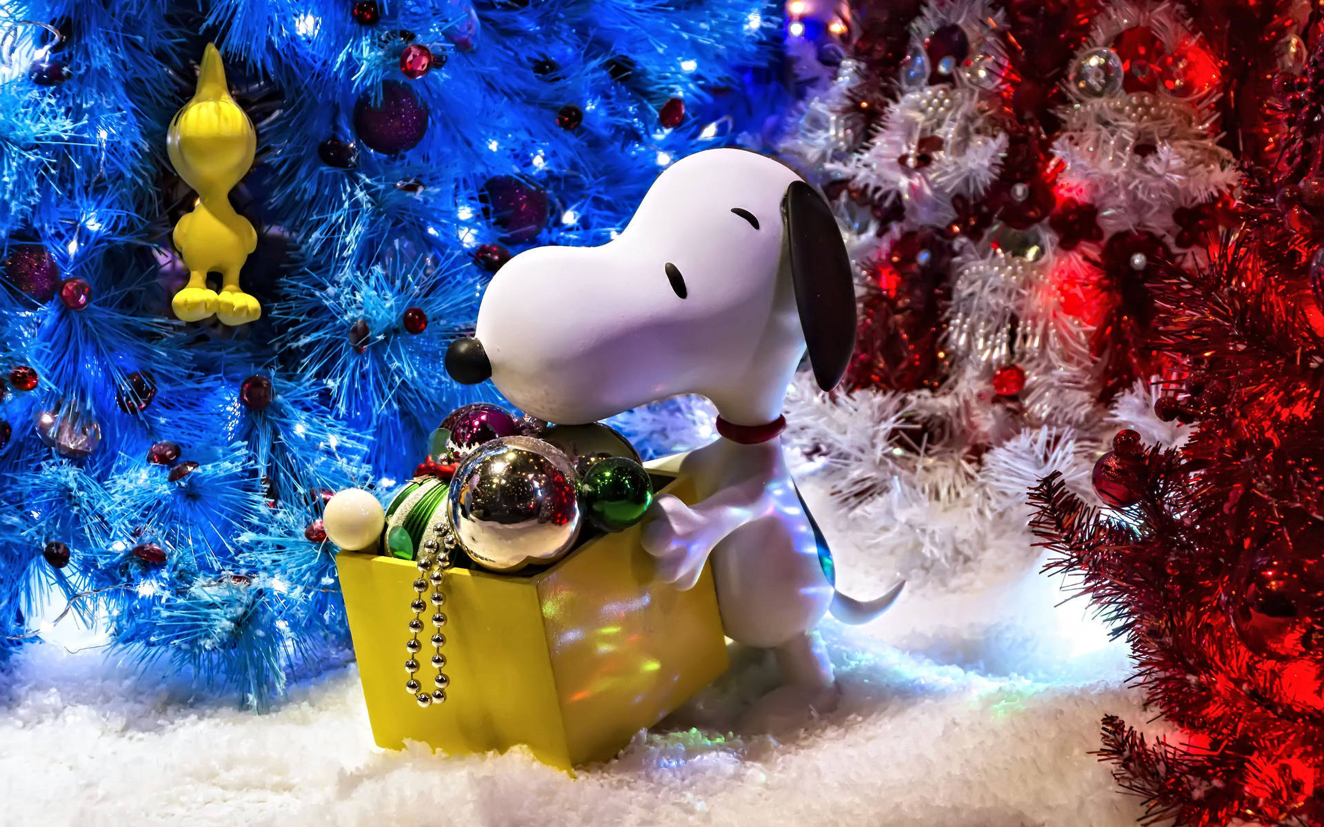 Enjoy The Festivities This Holiday Season With Snoopy!