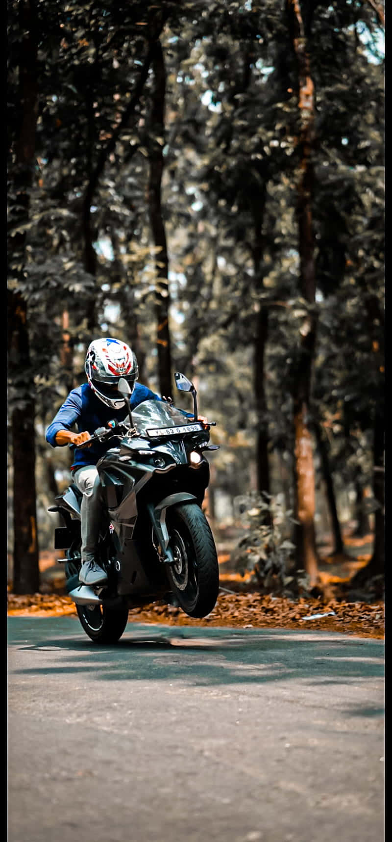 Enjoy The Freedom Of The Open Road With A Beautiful Hd Motorcycle. Background