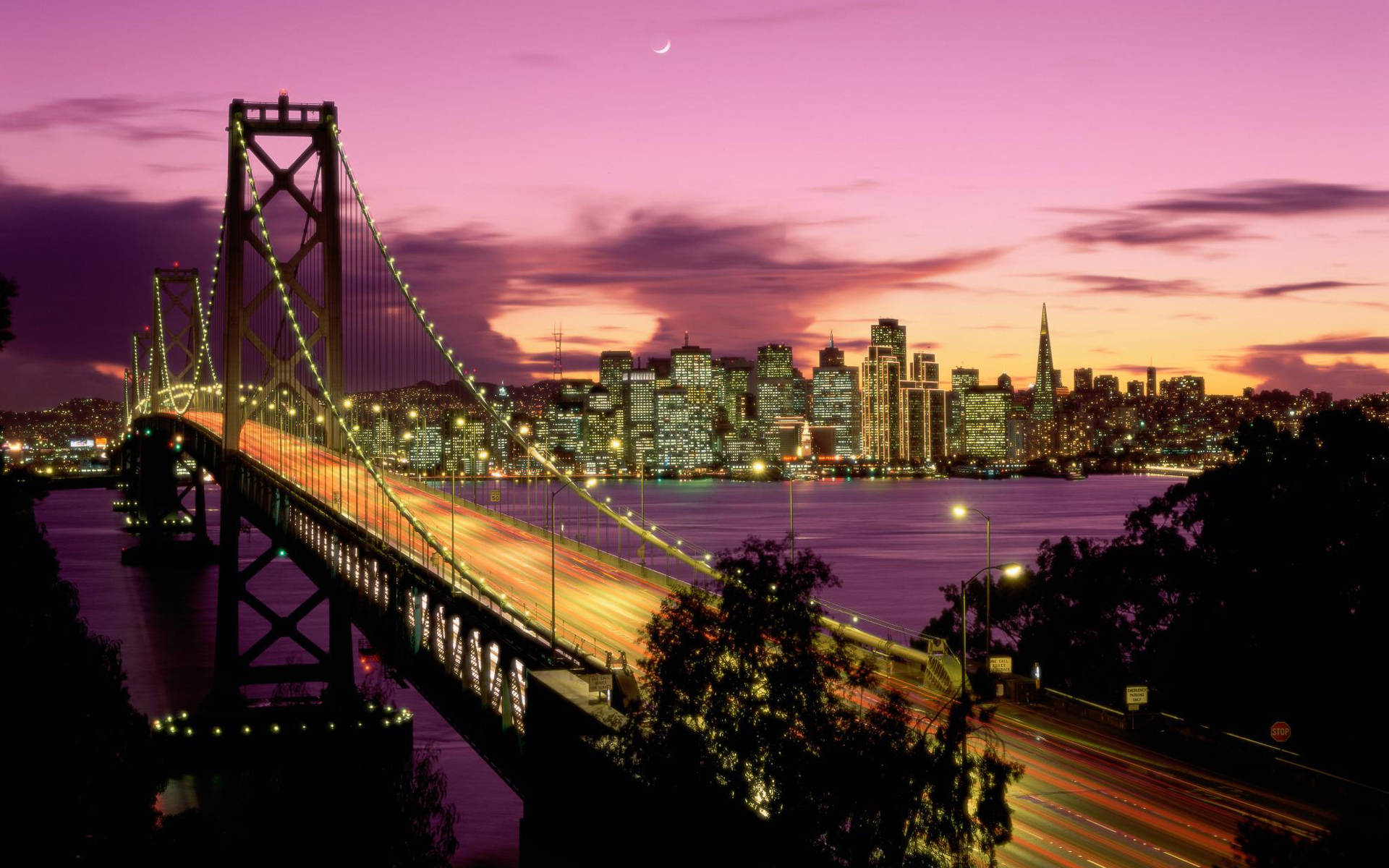 Enjoy The Iconic Cityscape Of San Francisco In Hd Background