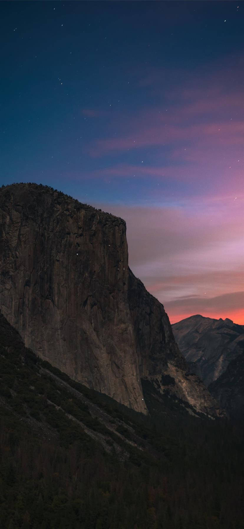 Enjoy The Inspiring Views Of Yosemite National Park On Your Iphone Background