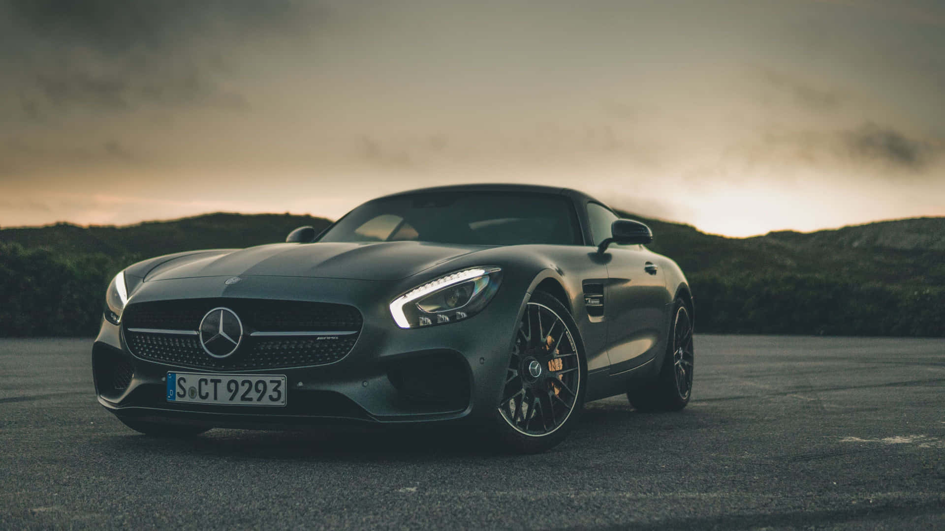 Enjoy The Luxurious Look Of A Mercedes Amg Gt