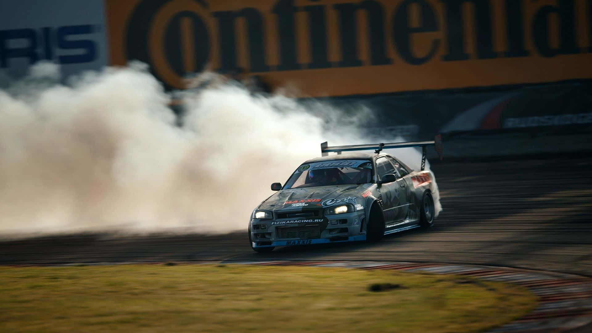 Enjoy The Ride: Cool Nissan Skyline Background
