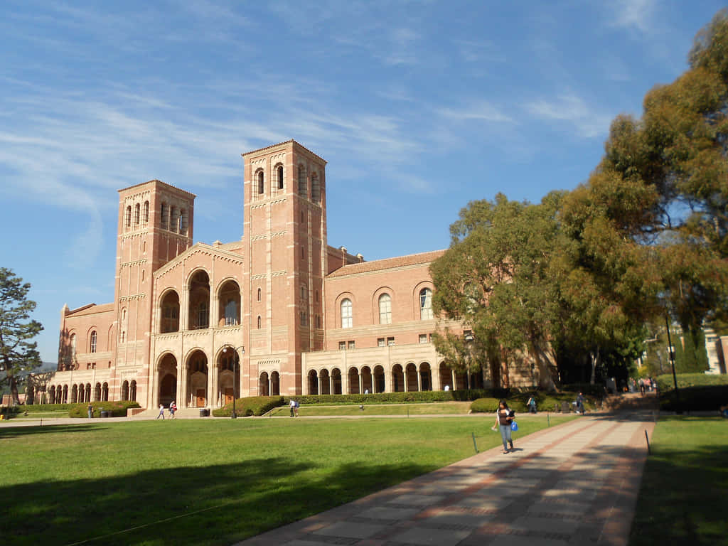 Enjoy The Scenic Ucla Campus Background